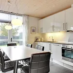 Lucjan - 800m From The Sea By Interhome Vejers Strand